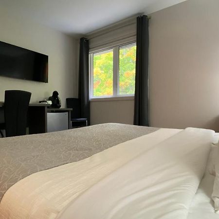 Amber Hotel Grand Bend Eksteriør bilde