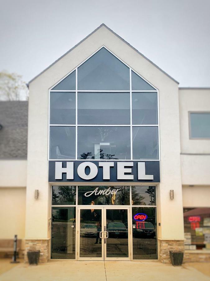 Amber Hotel Grand Bend Eksteriør bilde