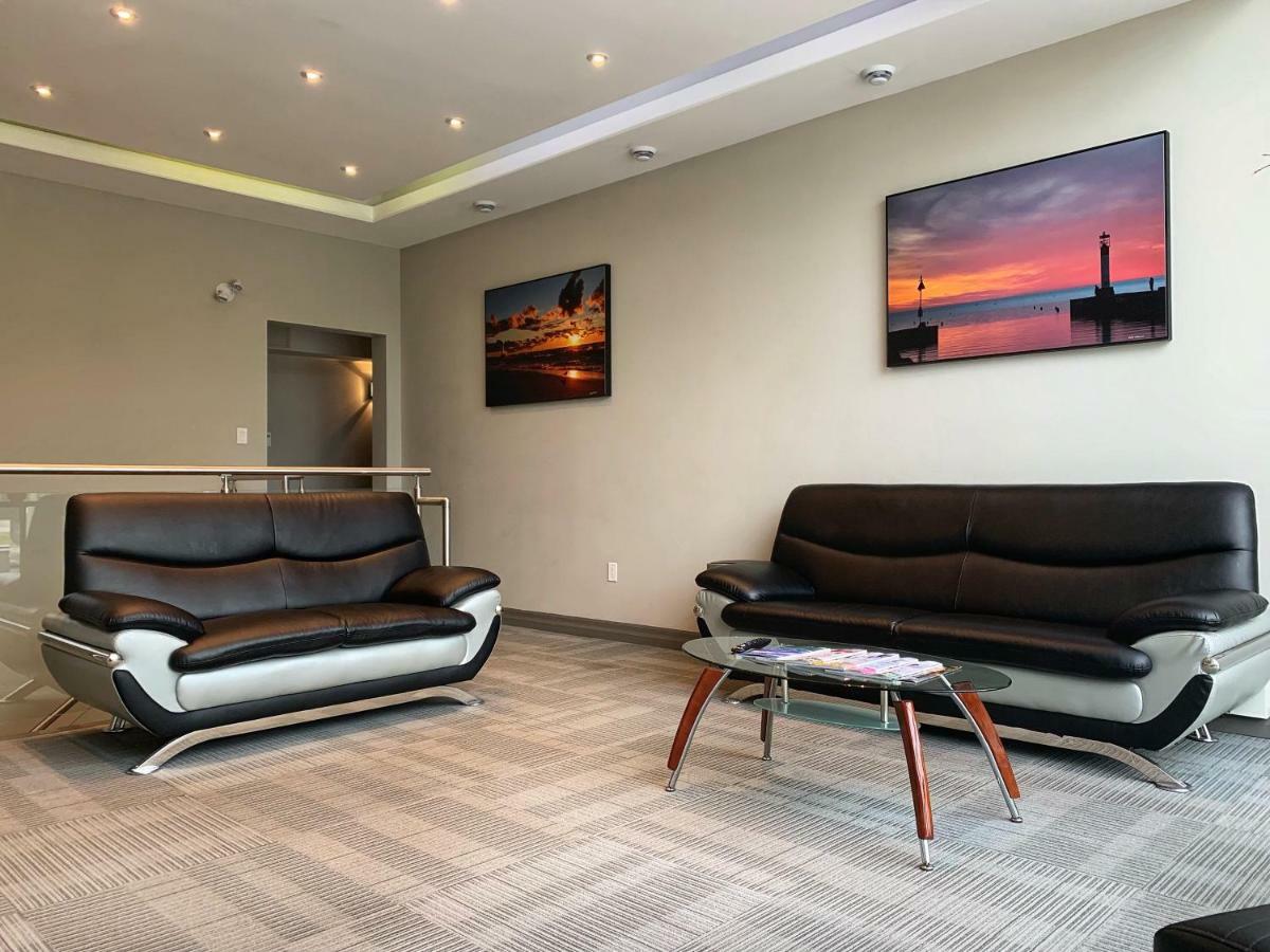 Amber Hotel Grand Bend Eksteriør bilde