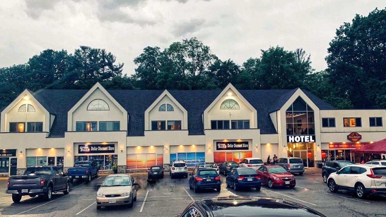 Amber Hotel Grand Bend Eksteriør bilde